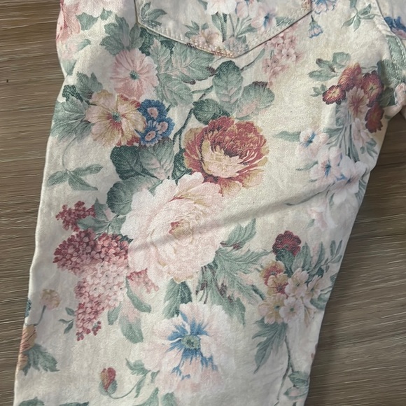 Leora Women floral slim fit size 4 - Picture 8 of 8